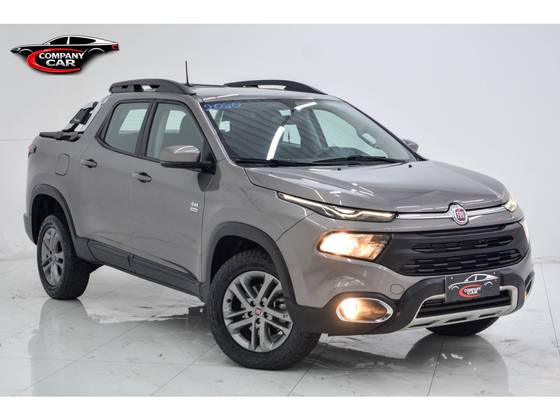 FIAT TORO 2.0 16V TURBO DIESEL FREEDOM 4WD AT9 FIAT TORO 2.0 16V TURBO DIESEL FREEDOM 4WD AT9